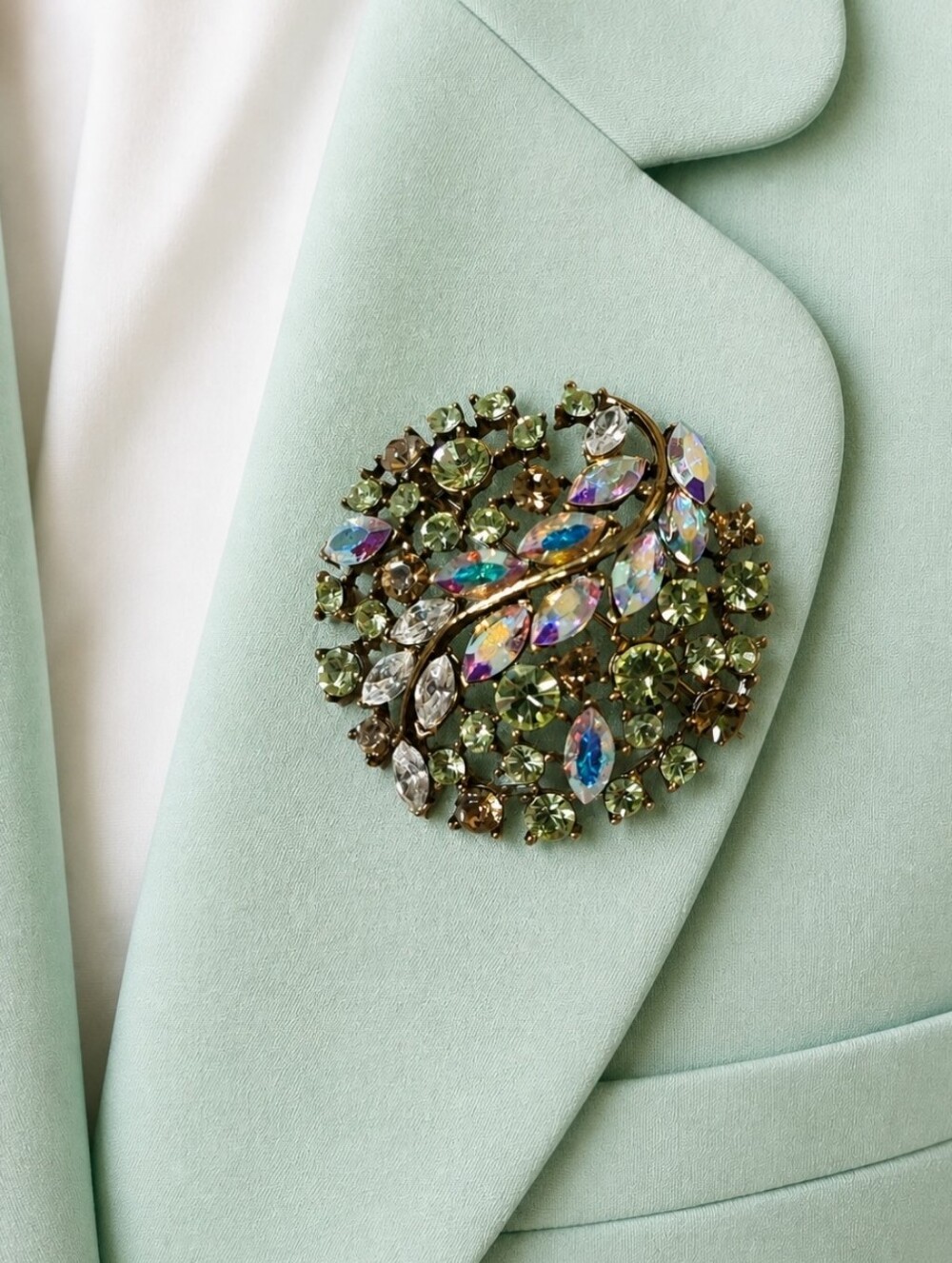 Clear Aurora Borealis Navette Mint Green Vintage Gold Tone Brooch Canary Topaz